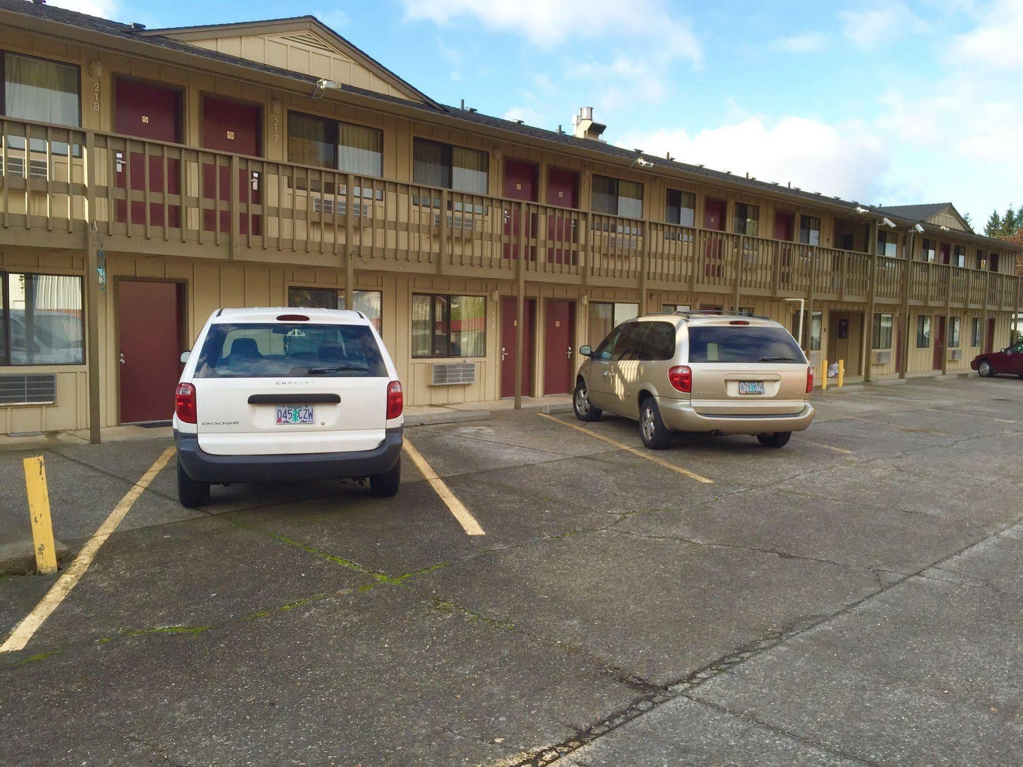 Stagecoach Inn Motel Molalla Exterior photo